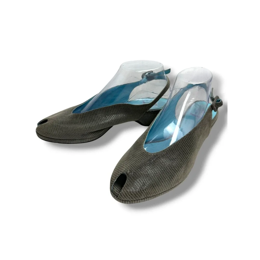 Thierry Rabotin Gray Textured Peep Toe Slingback Wedge Shoes Italy Womens 39.5‎
